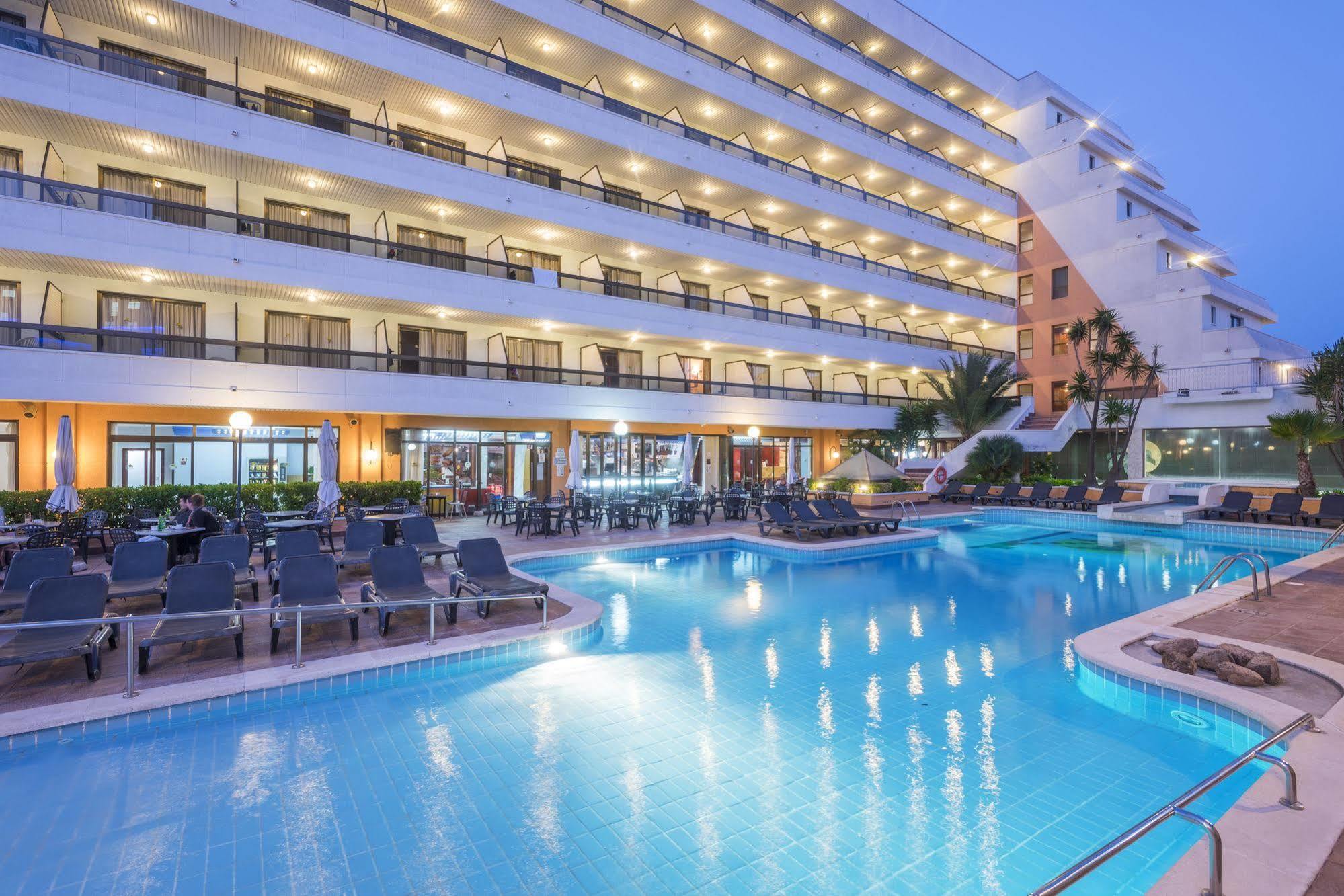 Отель Tropic Park Мальграт-де-Мар Экстерьер фото